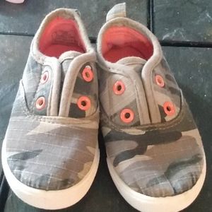Toddler boys camo shoes